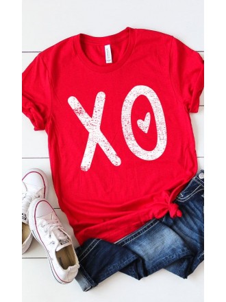 Maglietta grafica con cuore XOXO angosciato Rosso